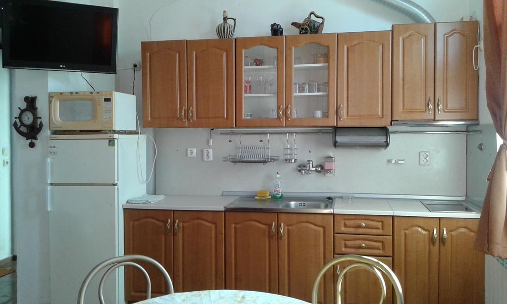 Zora Guest House Primorsko Pokoj fotografie