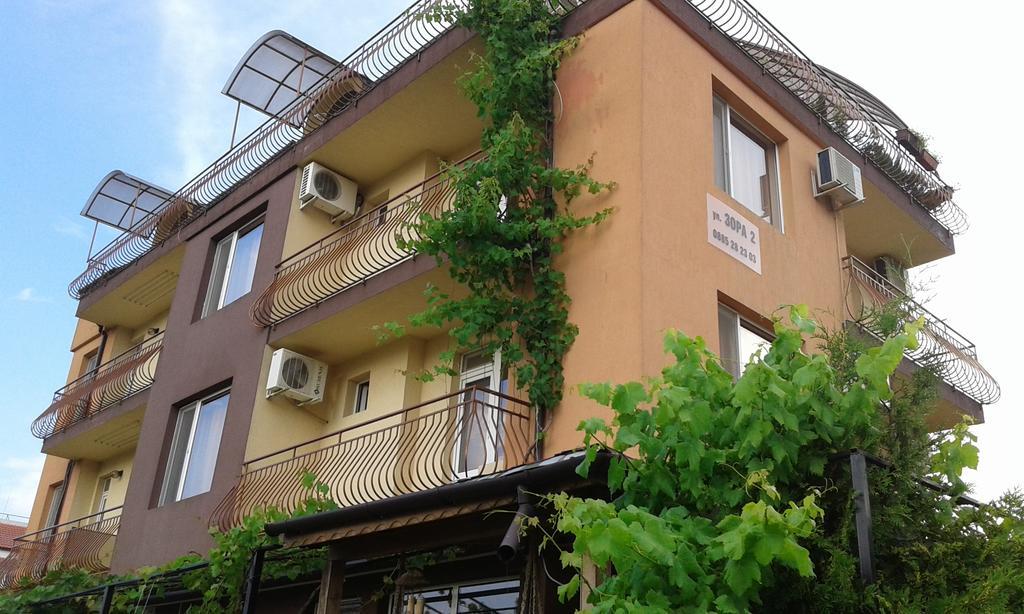 Zora Guest House Primorsko Pokoj fotografie