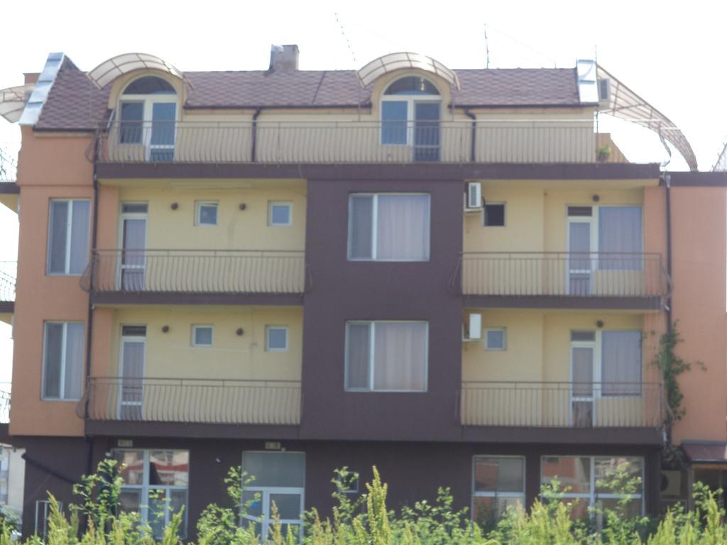 Zora Guest House Primorsko Pokoj fotografie